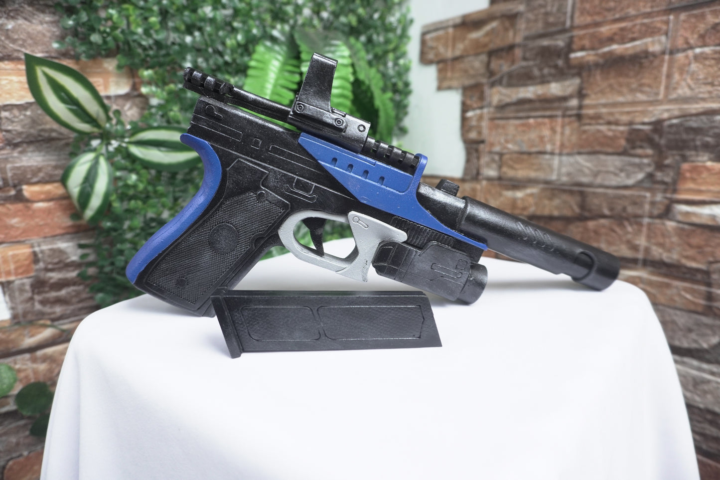 Prop Pattern: Jill Gun Weapon from Nikke for Cosplay Template Blueprint PDF