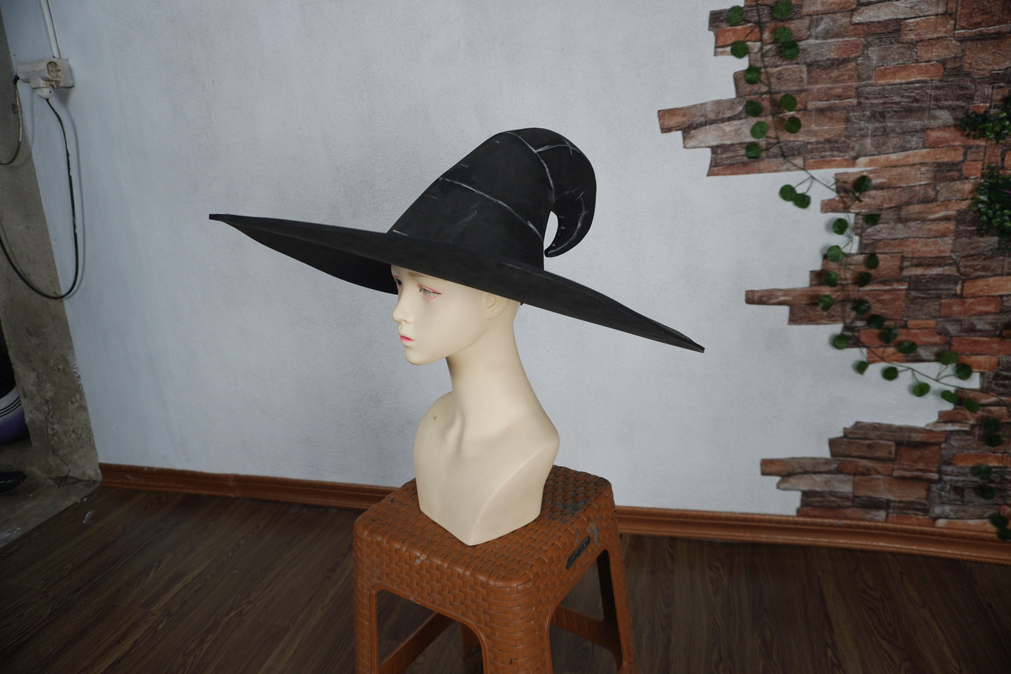Prop Pattern: Curly Witch Hat Base Pattern Cosplay Template Blueprint PDF