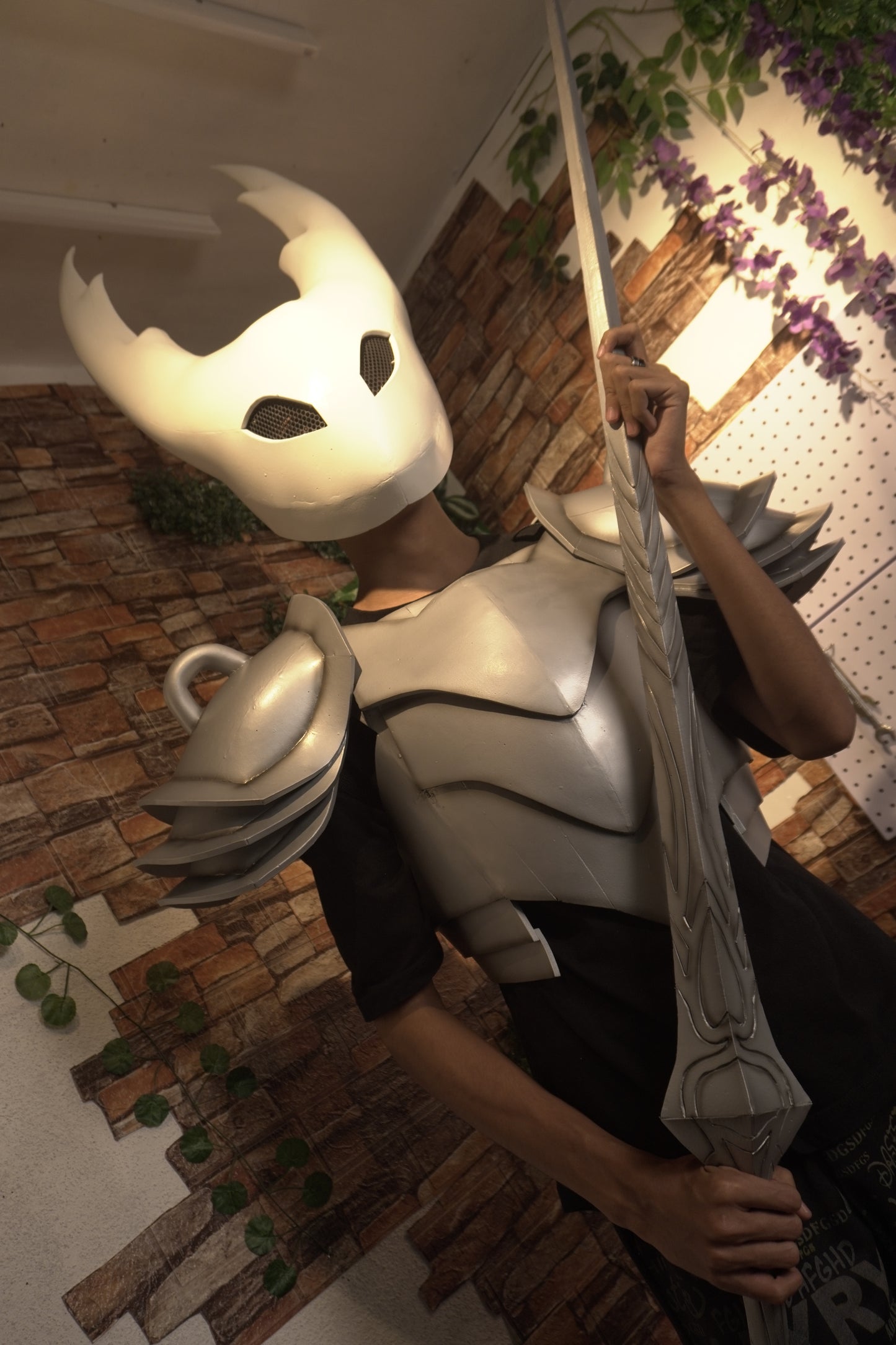 Pure Vessel Mask, Armor and Sword Prop Pattern Template – EVA Foam Pattern for Cosplay & DIY Builds Inspired by Hollow Knight