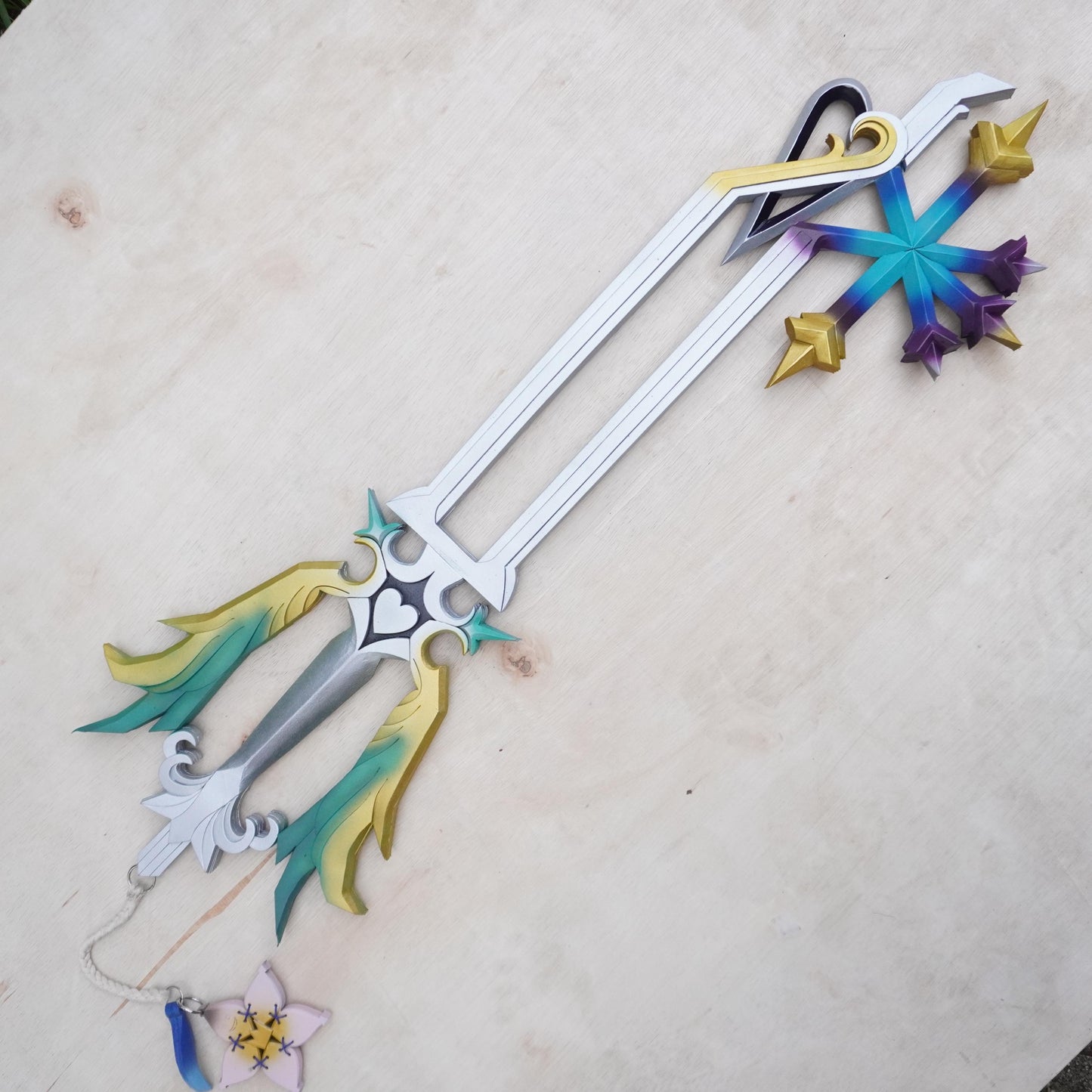 Prop Pattern: Oathkeeper Keyblade from Kingdom Hearts Cosplay Template Blueprint PDF